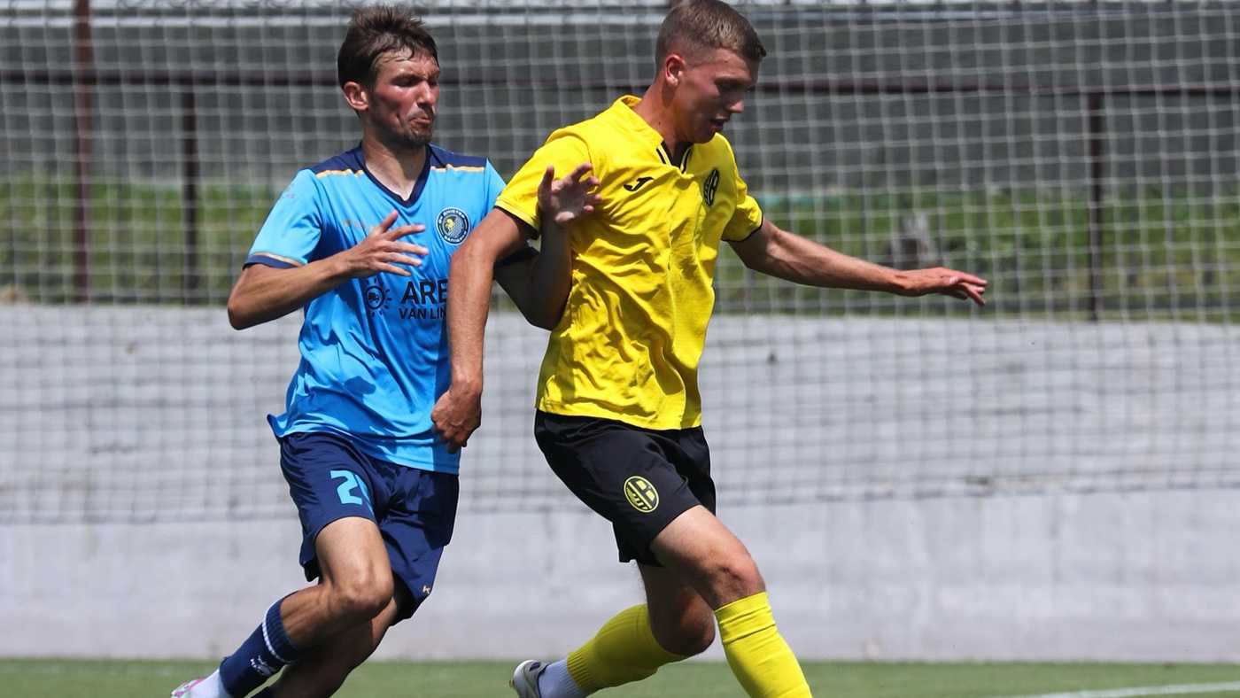 "Дністер" зіграє з "Борщовом" у півфіналі Зимової першості